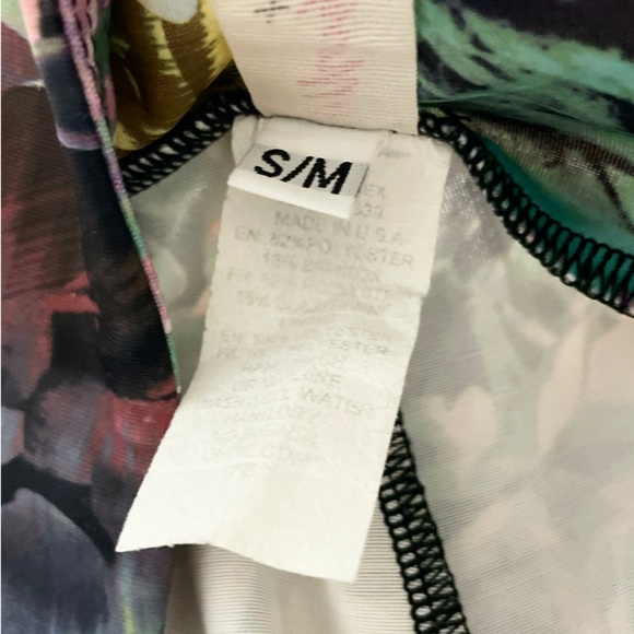 Free People Movement / Onzie Paradise Palms Print Crop Capri Leggings Womens S/M - Picture 10 of 13